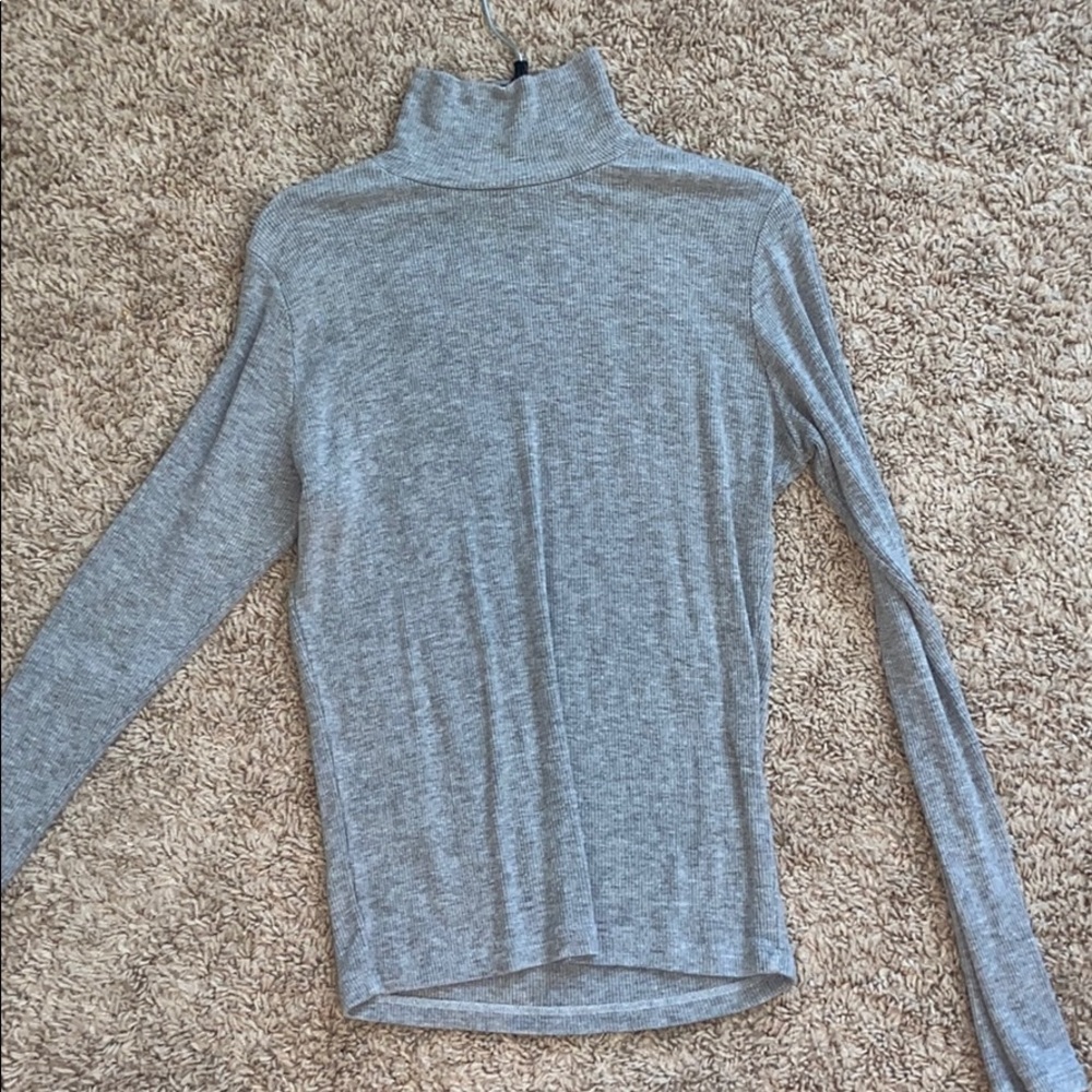 grey brandy melville turtle neck